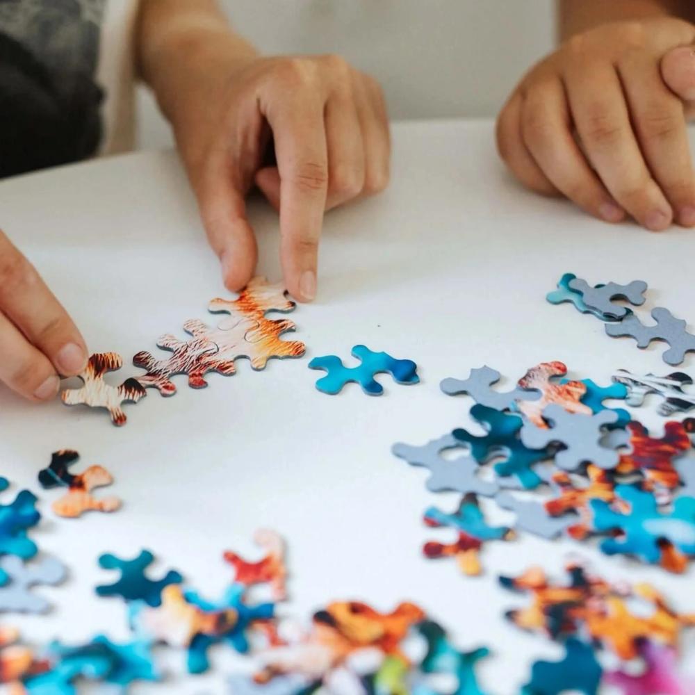 Trefl Puzzle - Crazy Shapes - Sky Over Paris Puzzle - 600pcs