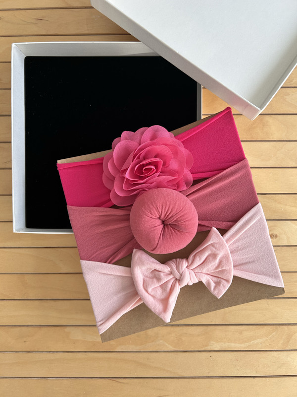 ذا غيرل كاب - بندانة نايلون قابلة للتمدد للرضع - عدد 3 - زهري داكن وزهري فاتح وزهري