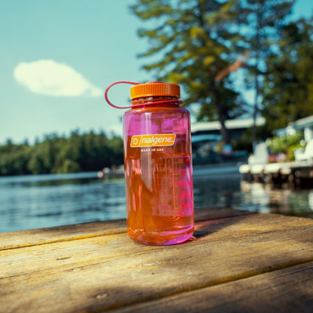 نالجين- زمزمية مياه تريتان مستدام فم واسع صنعت في الولايات المتحدة الأمريكية- 1 لتر- فلامنغو- زهري