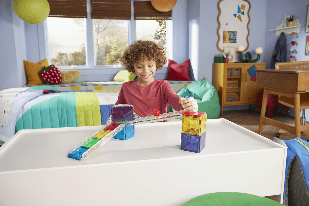 Magna-Tiles - Rail Racers - Magnetic Construction Set - 33pcs