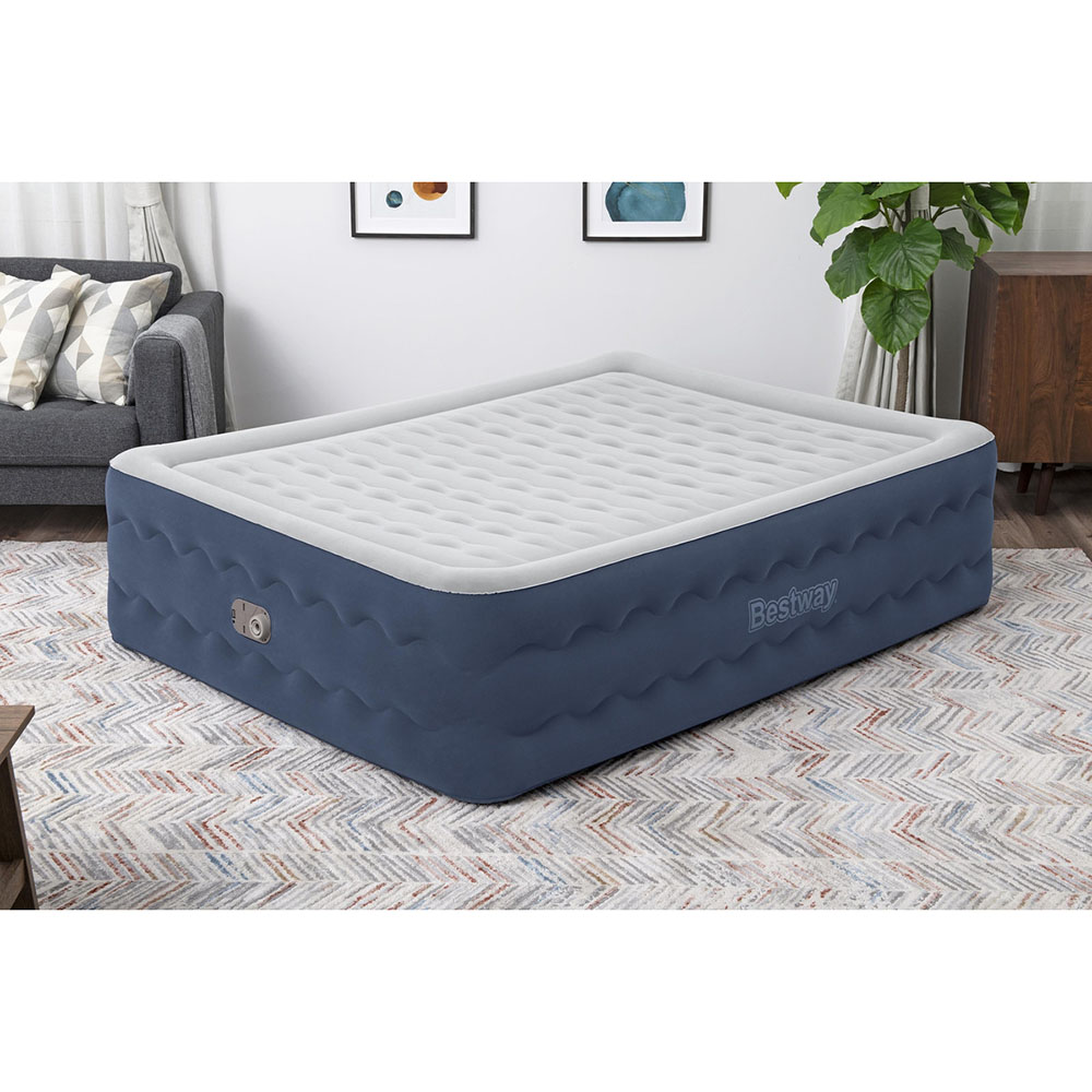 Bestway - Air Mattress With Built-In AC Pump - 51 cm