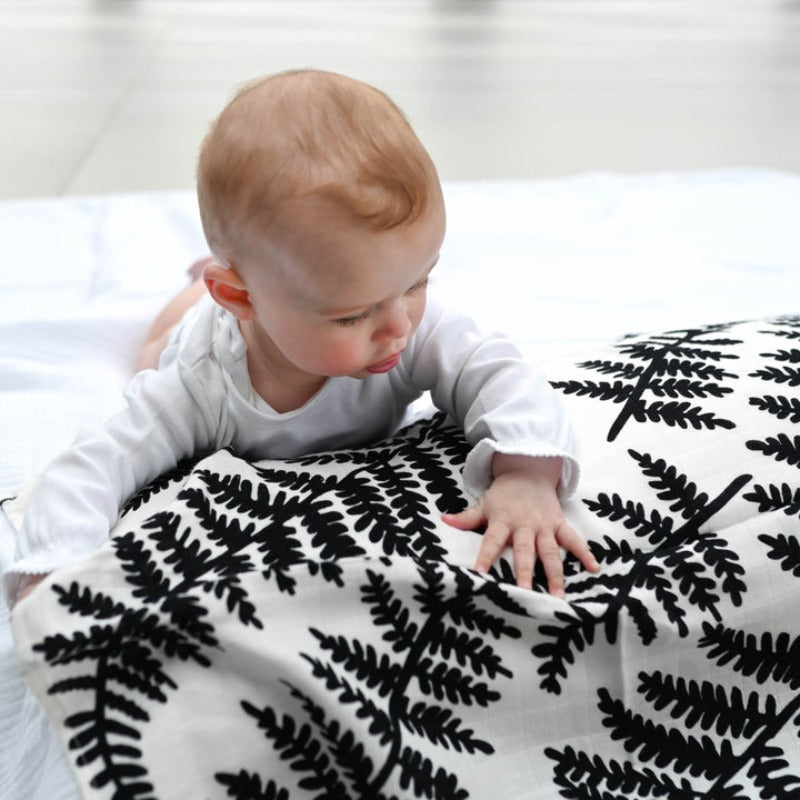 Etta Loves - Sensory Muslin Burp Cloth - Fern Print - XL