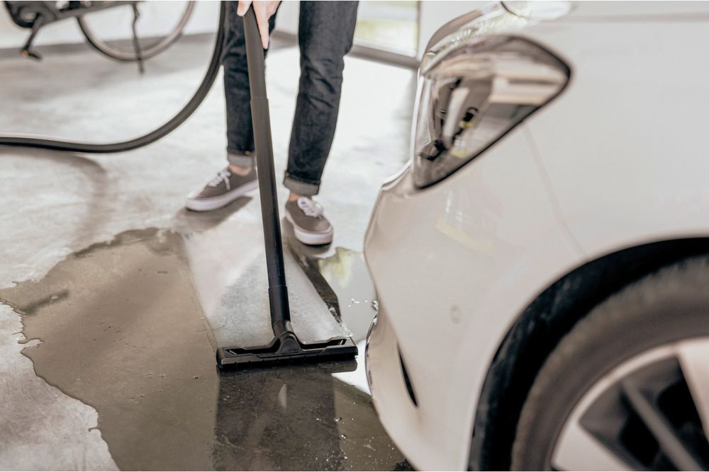 كارتشر - مكنسة كهربائية رطبة وجافة KWD 3 S إصدار الذكرى السنوية - 1000 واط - 17 لتر