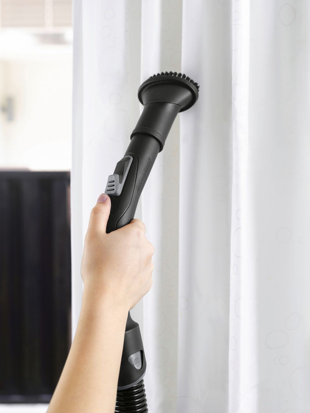 كارشر - مكنسة كهربائية اسطوانية بدون كيس في سي 3 بلس - أبيض