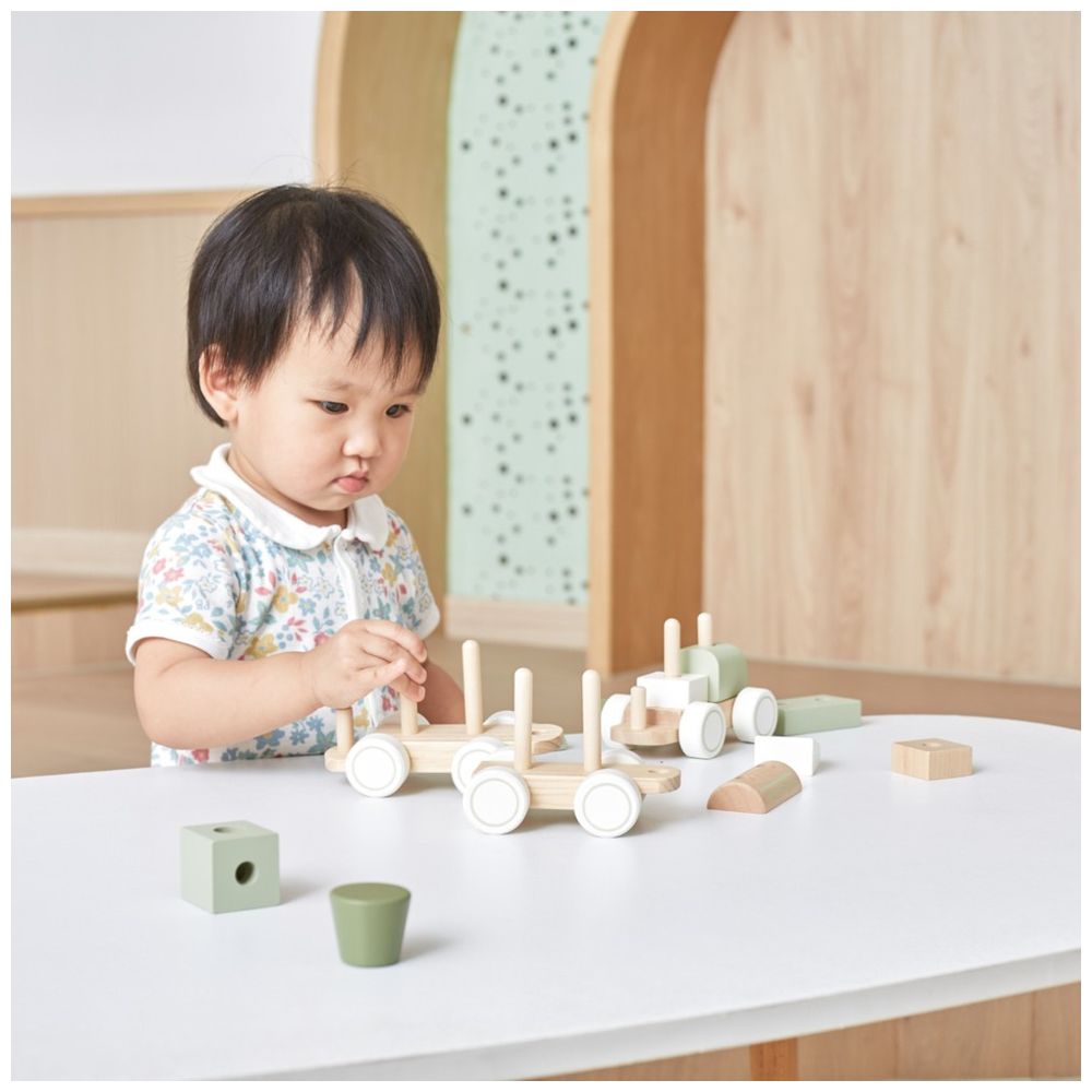 Viga - Wooden Stacking Train 2-in-1 Pull Toy & Shape Sorter - Green