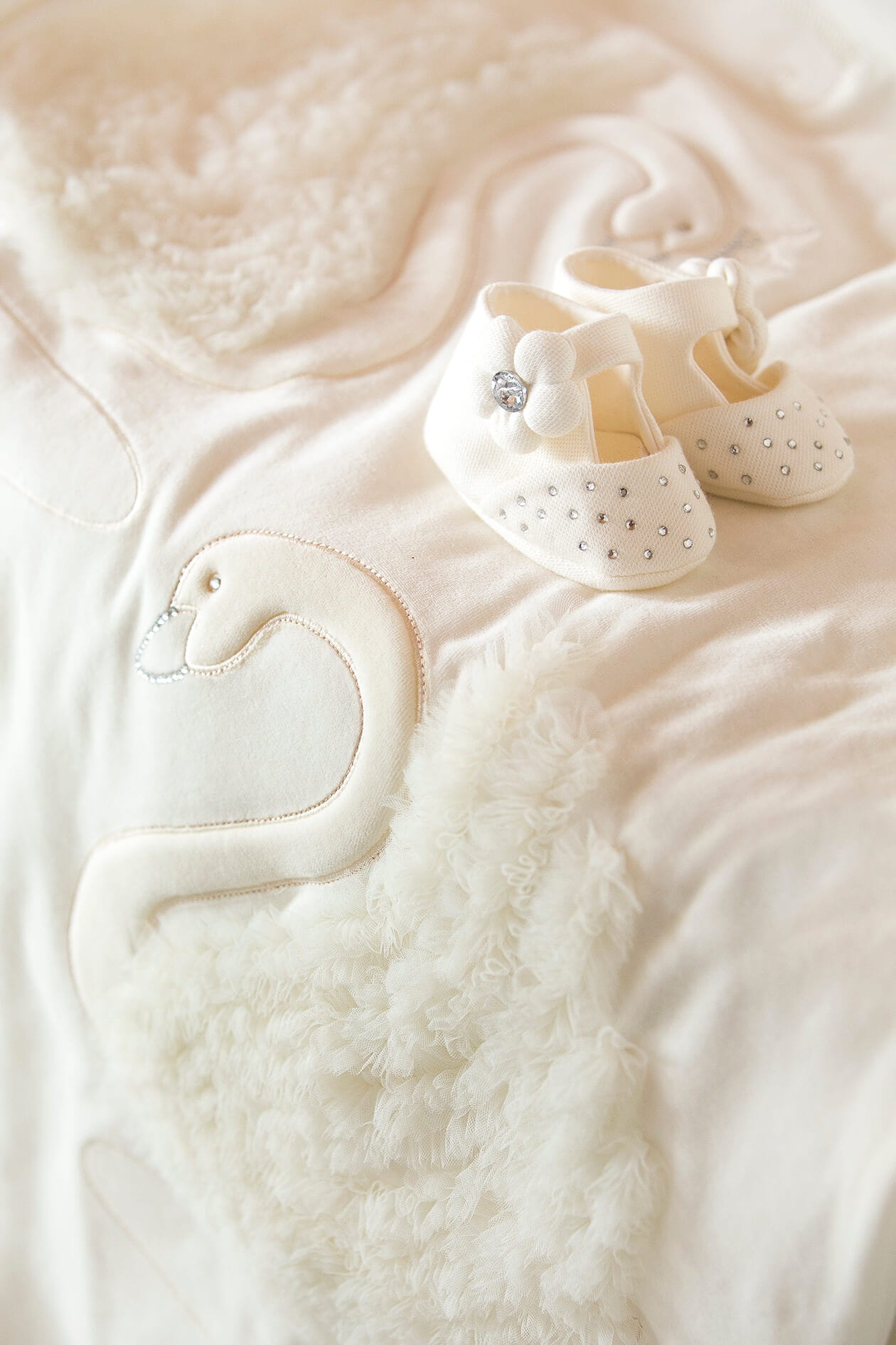 صوفيا - طقم أغطية سرير ياسمينا - عاجي