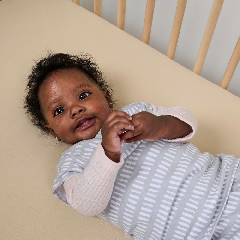 Ingenuity - SwaddleMe Baby Arms Free Swaddle - Dashed Lines