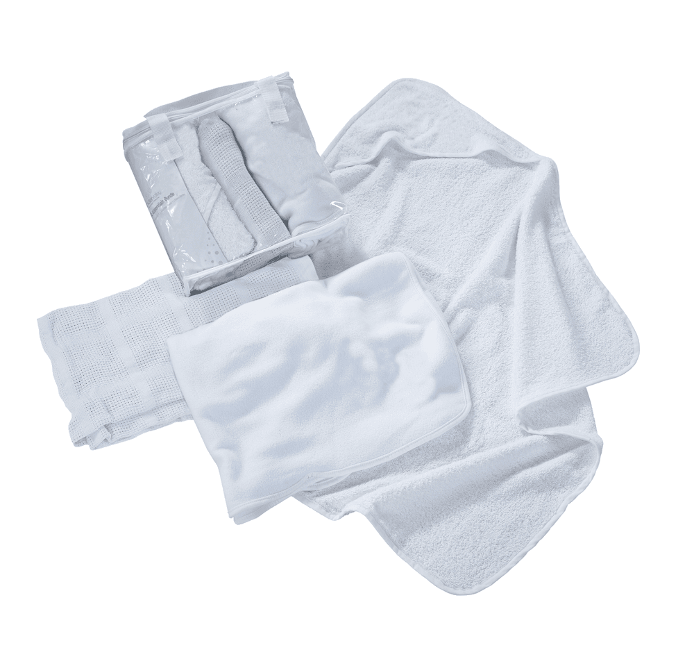 كيندر فالي - مجموعة مستلزمات الطفل الأساسية - أبيض - 3 قطع