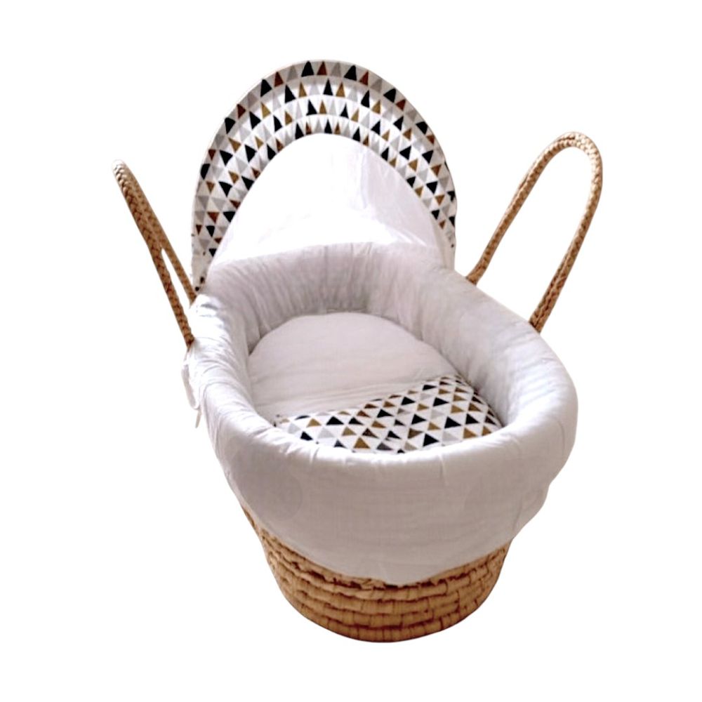 Kinder Valley - Geometric Triangle Pattern Moses Basket - White