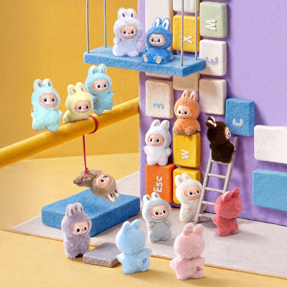 Pop Mart - لابوبو صندوق أعمى من الفينيل المخملي لسلسلة The Monsters Pin For Love - A-M - قطعة واحدة - قد يختلف الطراز