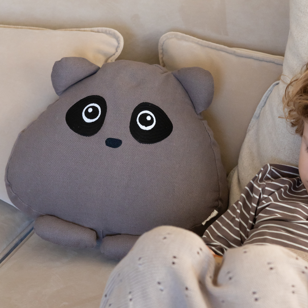 ماكسيمز - وسادة بانا باندا - بني