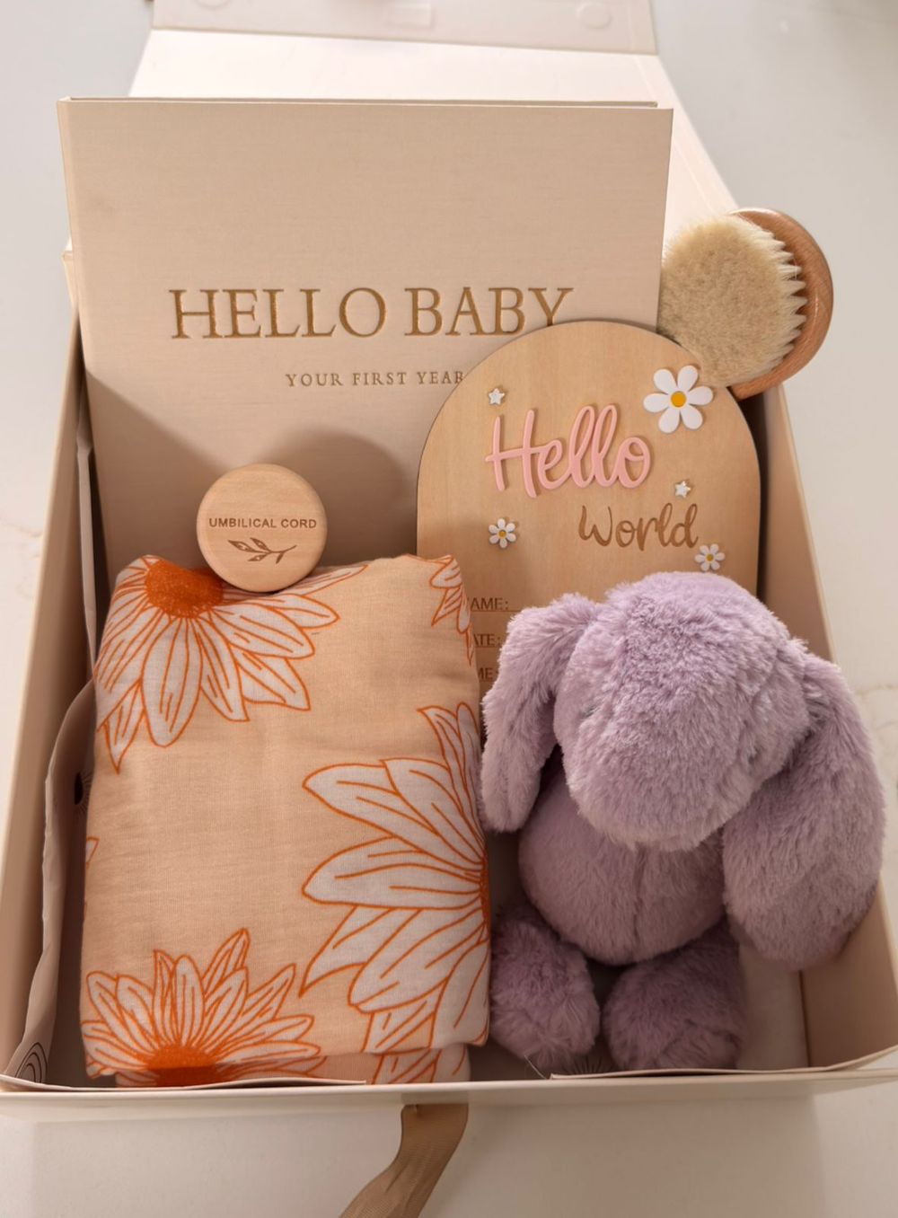 متجر ماكسيمز للأطفال - مجموعة هدايا تذكارية للسنة الأولى للطفل - متعددة الألوان - 6 قطع