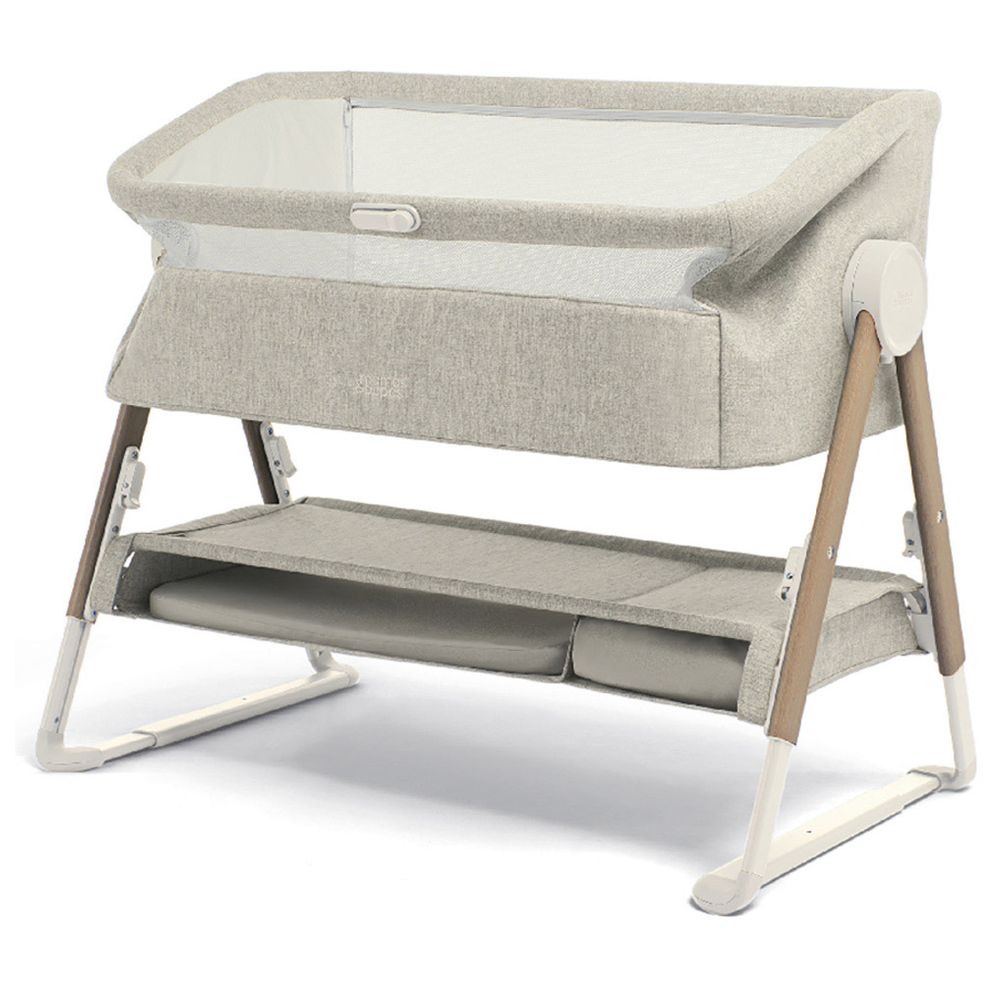 Mamas & Papas Lua Bedside Crib – Breathable Mesh with Lift/Lower Side – Compact Fold – Mattress Included – Co-Sleep Support for 0–6 Months – Beige