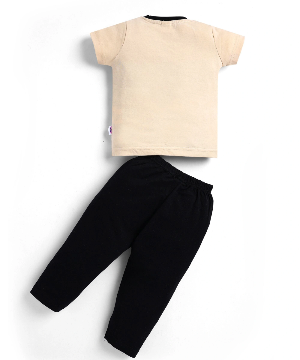 سمارت بيبي - طقم قطعتين - تيشيرت مع بنطال للأولاد - كريمي وأسود