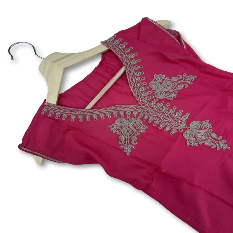 حمام كورنر - جبة التراث الصحراوي - أحمر