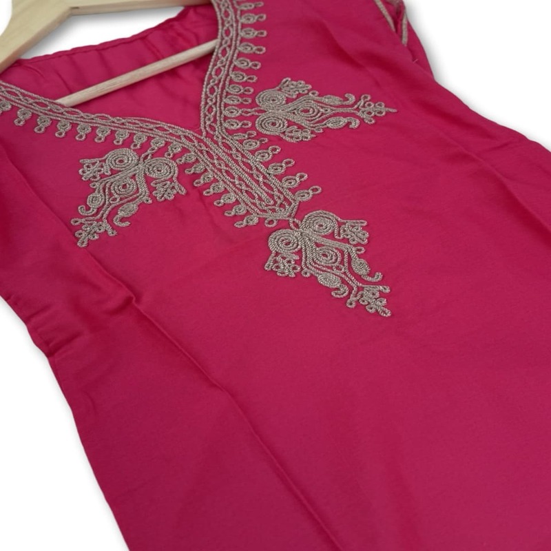 حمام كورنر - جبة التراث الصحراوي - أحمر