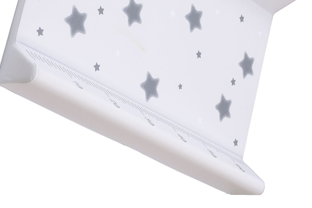 كيبر - حصيرة غيار ديزني مع مقياس - نجوم - أبيض