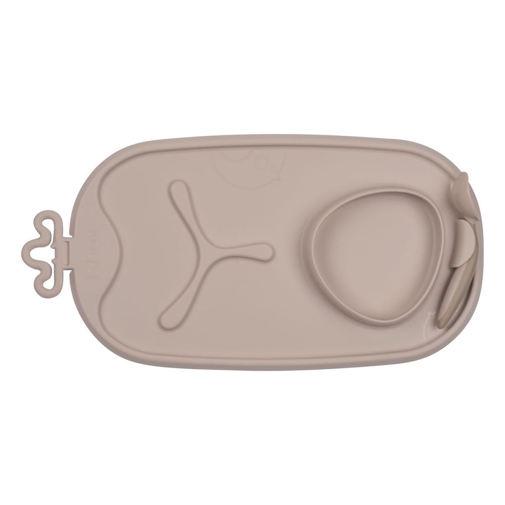 بي بوكس - حصيرة طعام رول آند غو مع ملعقة عميقة - لاتيه