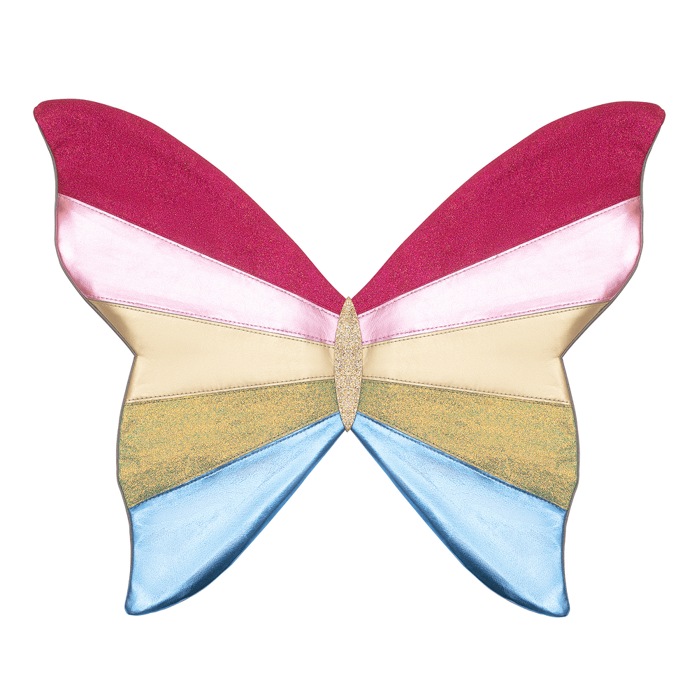 أجنحة قوس قزح بين المجرات