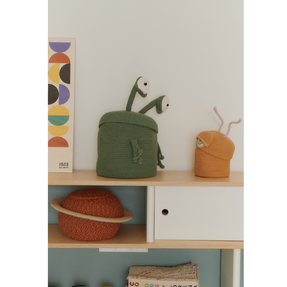 لورينا كانالز - سلة تخزين - الكائن الفضائي بلوت