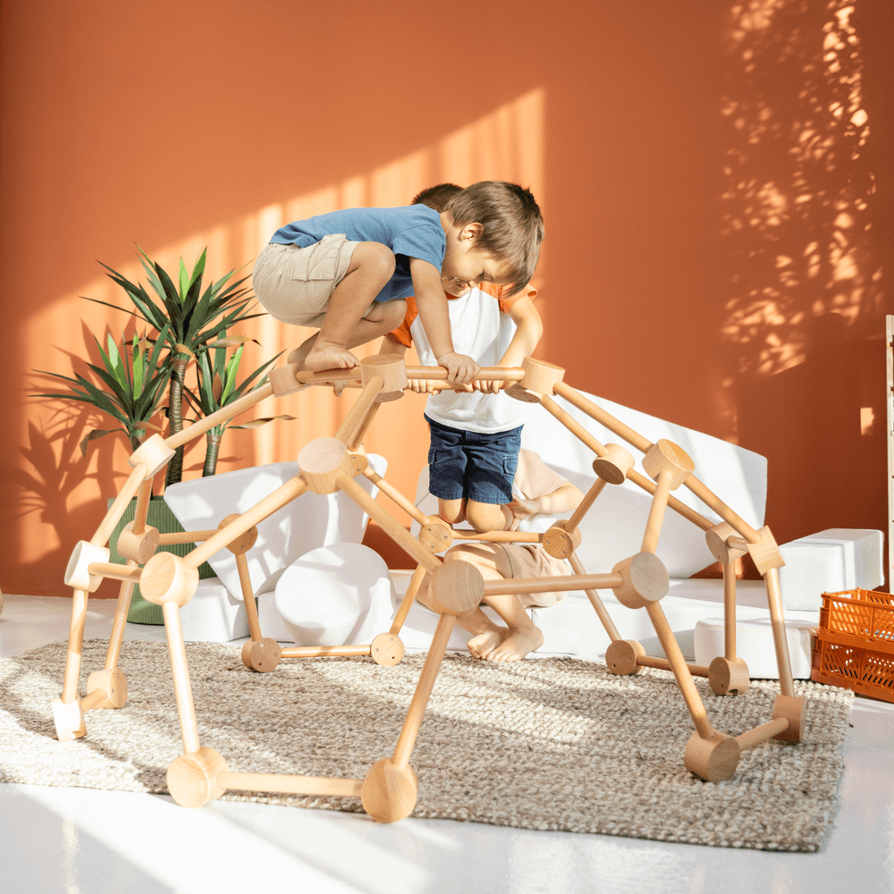 عزرو - قبة بيكلر الخشبية للتسلق - طبيعية