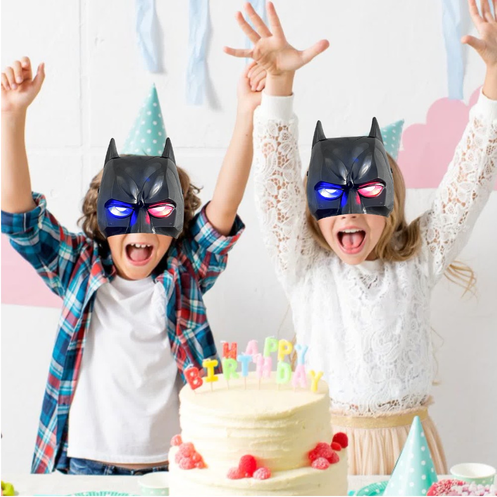 Doodle Kiddo - LED Light Up Batman Mask for Halloween - Black