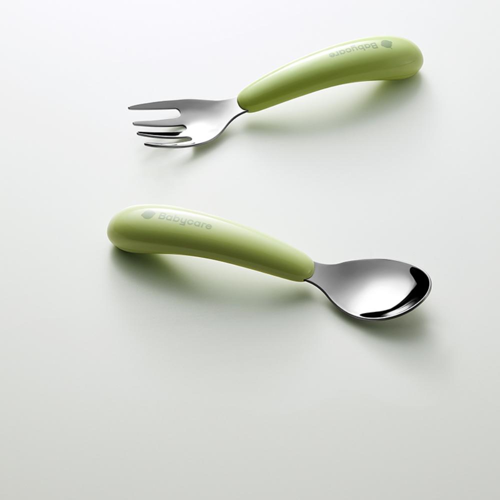 العناية بالطفل - طقم شوكة وملعقة ستانلس ستيل - أخضر