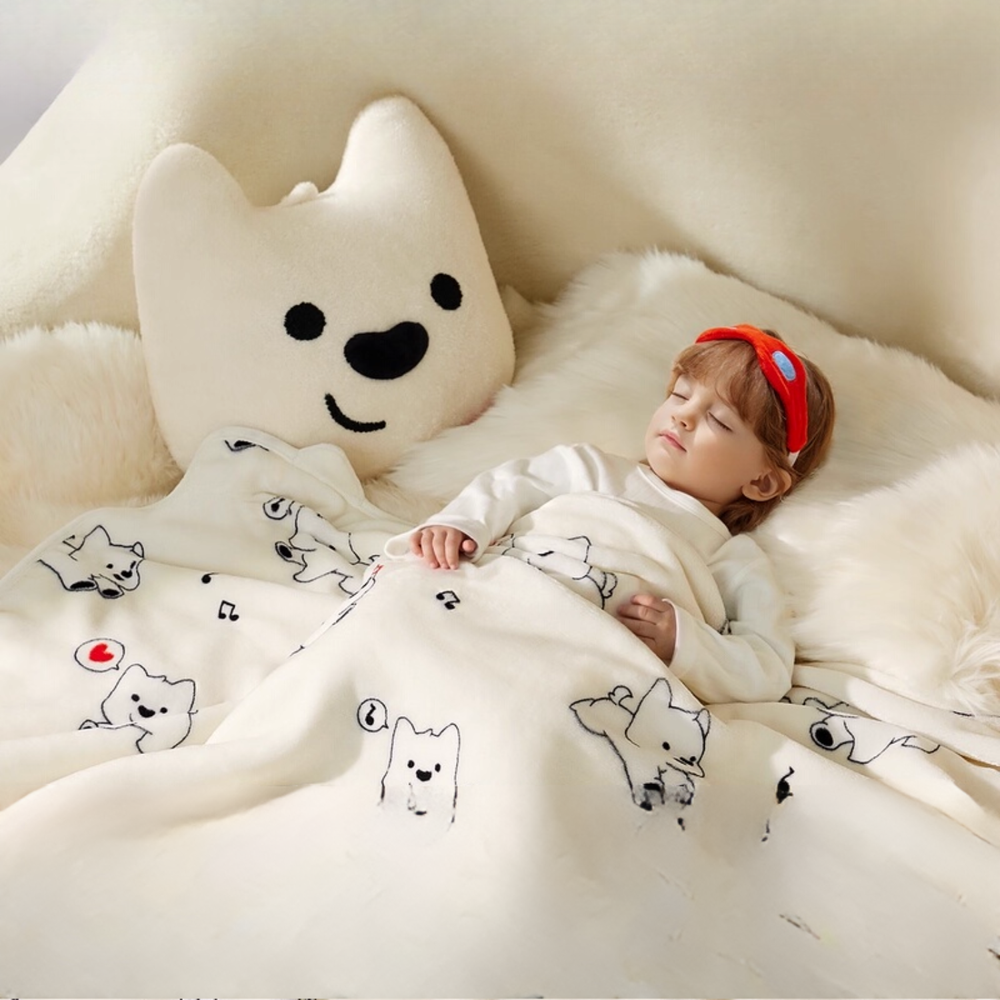 Babycare - Baby Throw Pillow & Blanket Set - White