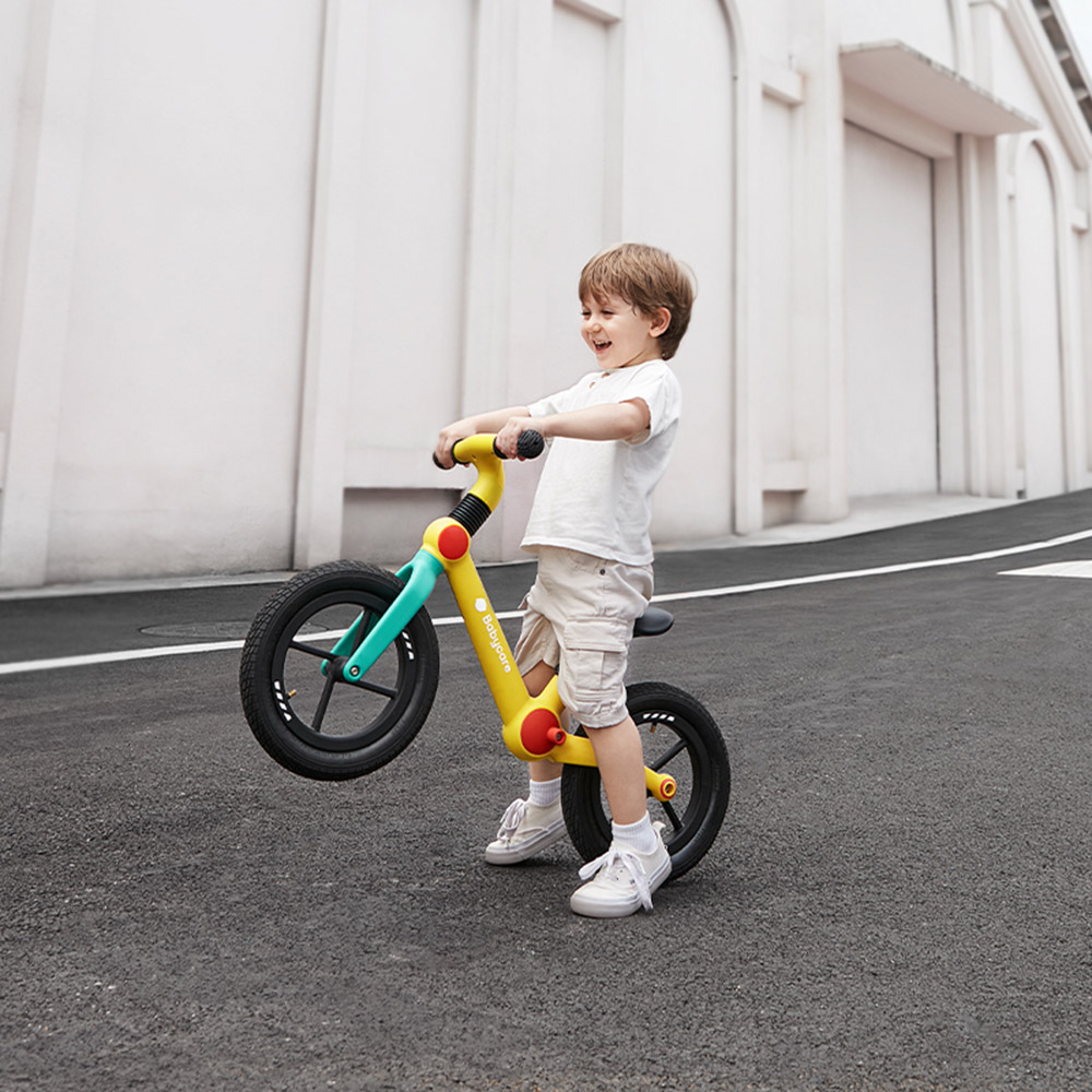 بيبي كير - دراجة التوازن الخفيفة