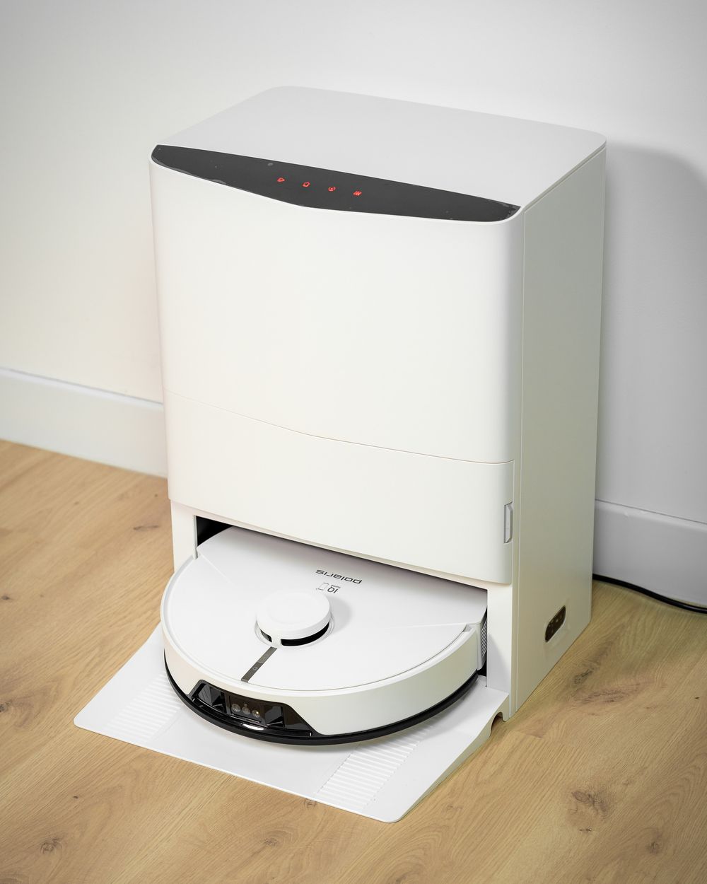 Polaris - PVCRAC 7750 Wifi IQ Robot Home Vacuum Cleaner - White