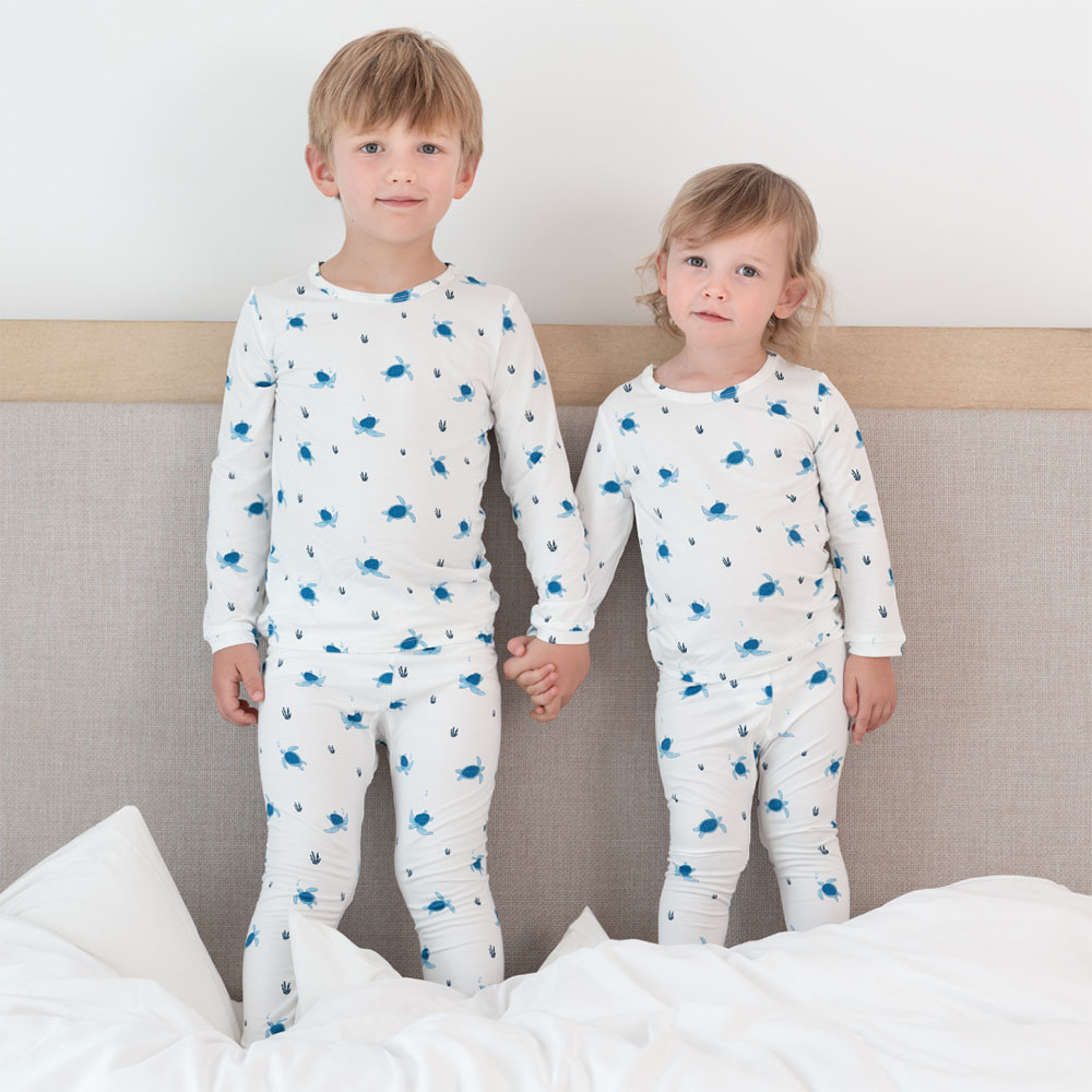 Hushabye - 2pc-Set - Turtle Print Bamboo Pyjama Set - White