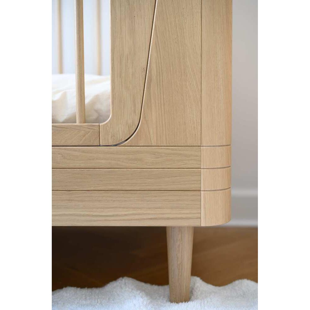 سرير أطفال من وي آر بيت - ناتشر - خشب البلوط