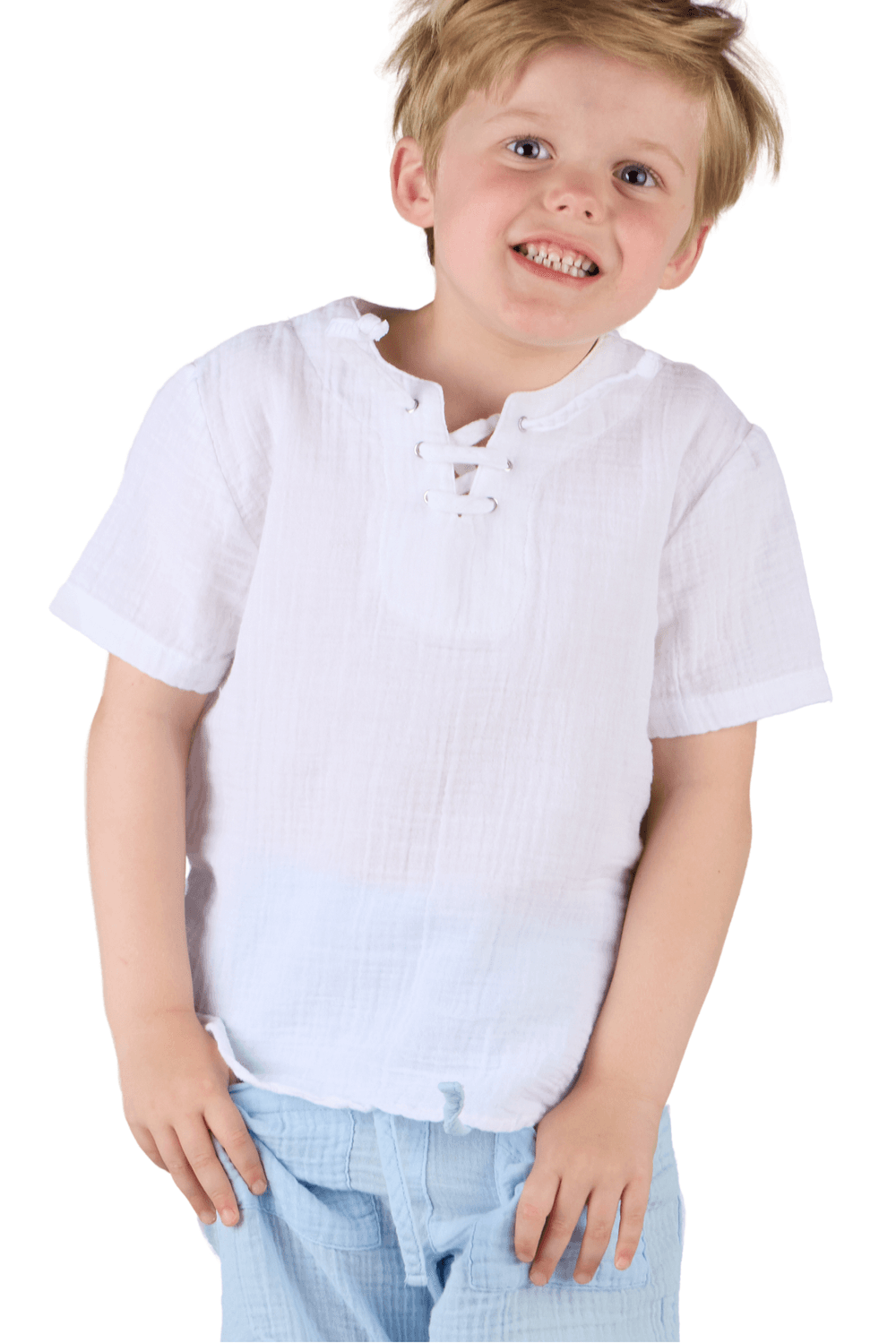 تيشيرت أبيض بأكمام قصيرة برباط من جاست نيتشر للأولاد