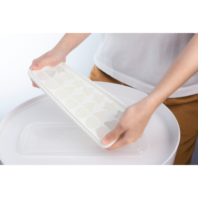 Inochi - Kari 21 Slot Creative Ice Tray With Storage Box - White