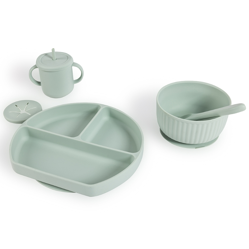 يوريكاكيدز - مجموعة أدوات المائدة بكوب شفط - أخضر - 7 قطع