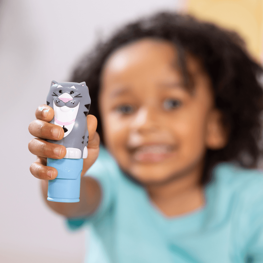 مجموعة ملصقات ميليسا آند دوغ واو! طوابع ودفتر أنشطة - قطة