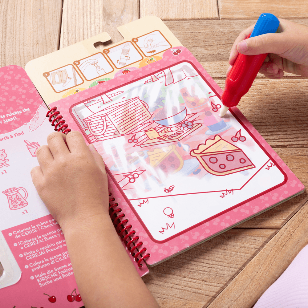 مجموعة ميليسا آند دوغ ووتر واو! المعطرة، تتضمن وسادة وقلمًا - برائحة الفواكه