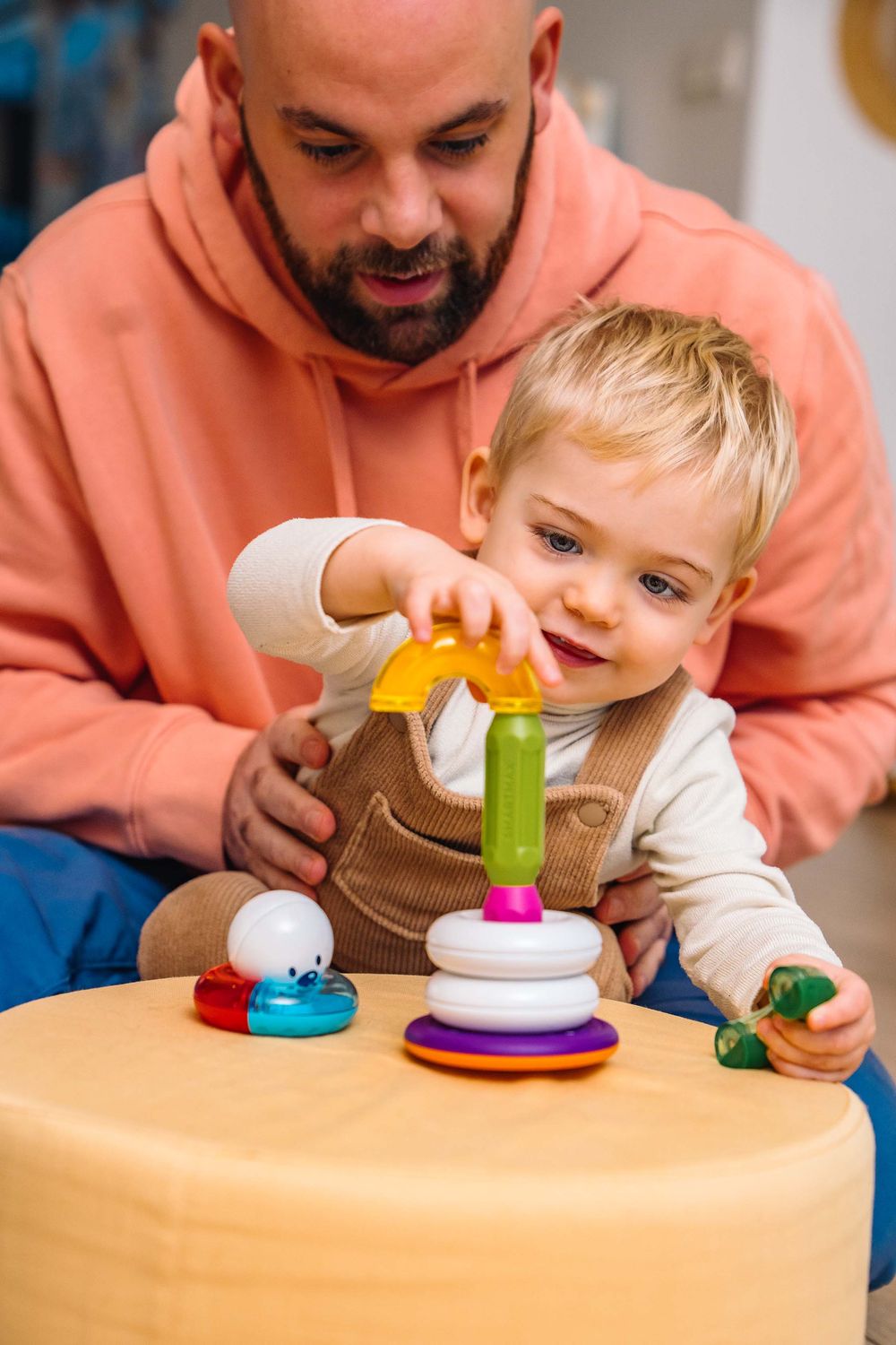 سمارت ماكس - لعبة تكديس الحلقات الأولى