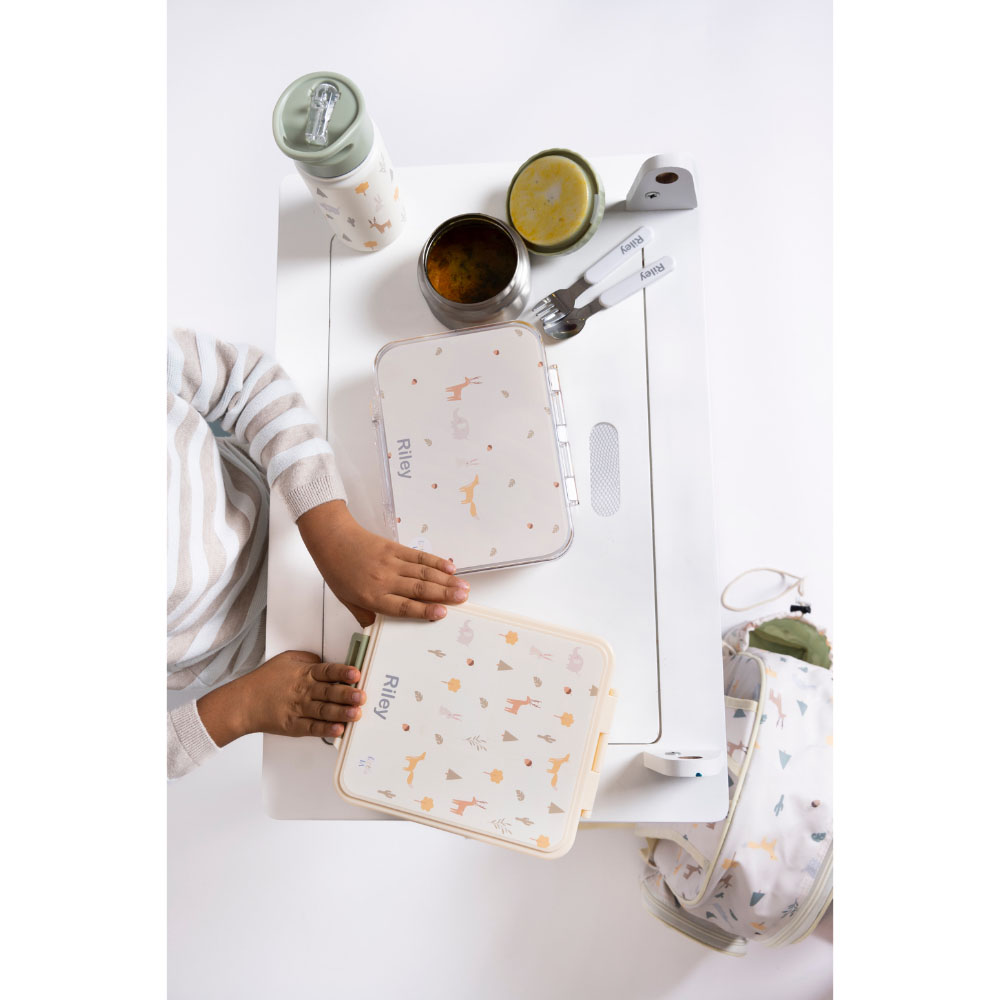 ليتل اي ايه - مجموعة أدوات المائدة