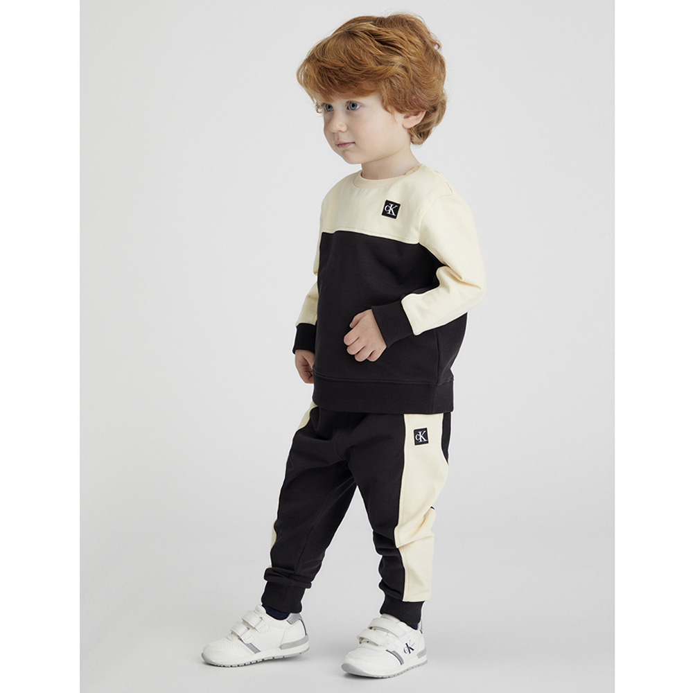 كالفن كلاين - بلوزة مع بنطال بأجزاء ملونة - قطعتين - فانيليا