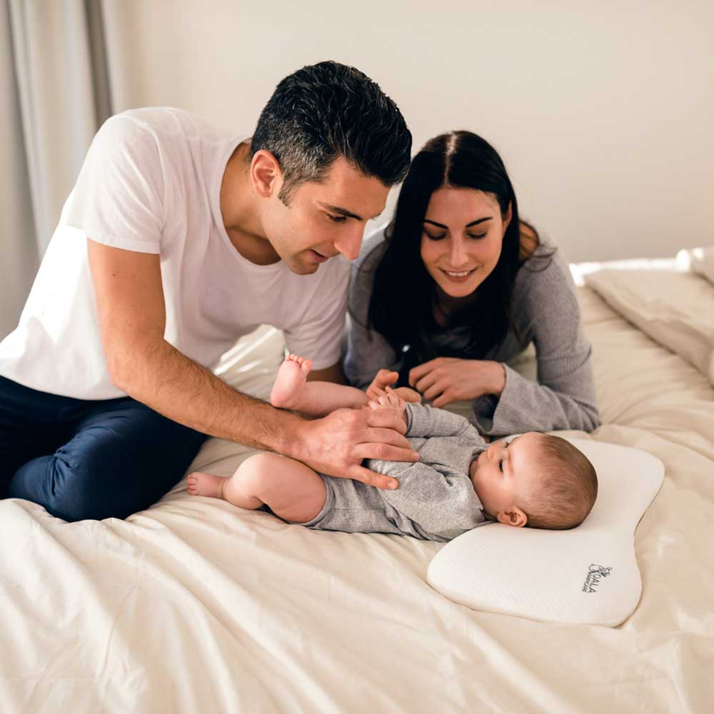 كوالا بيبي كير - وسادة أطفال مثالية للرأس المسطح - أبيض