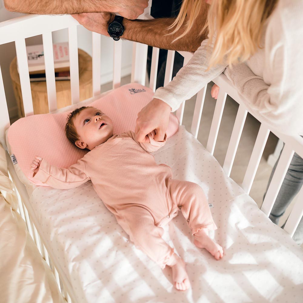 كوالا بيبي كير - وسادة أطفال مثالية للرأس المسطح - وردي