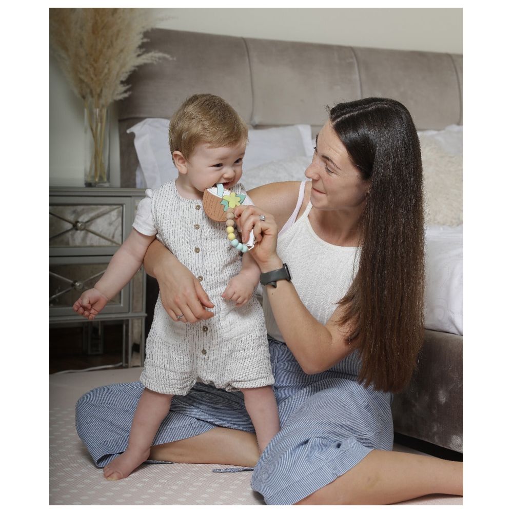 ميلك إت بيبي - عضاضة - ليتس جو كوكو نَتس