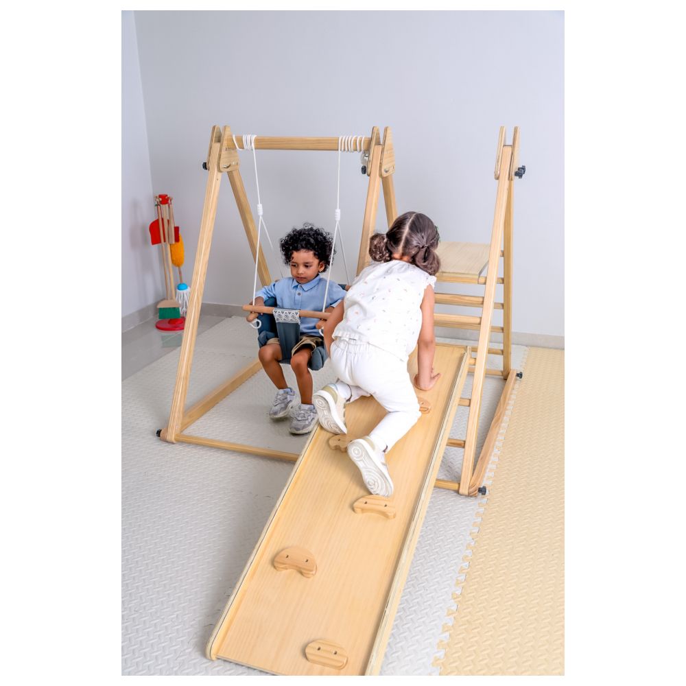 ذا بلاي روم - بيت المغامرات - طبيعي