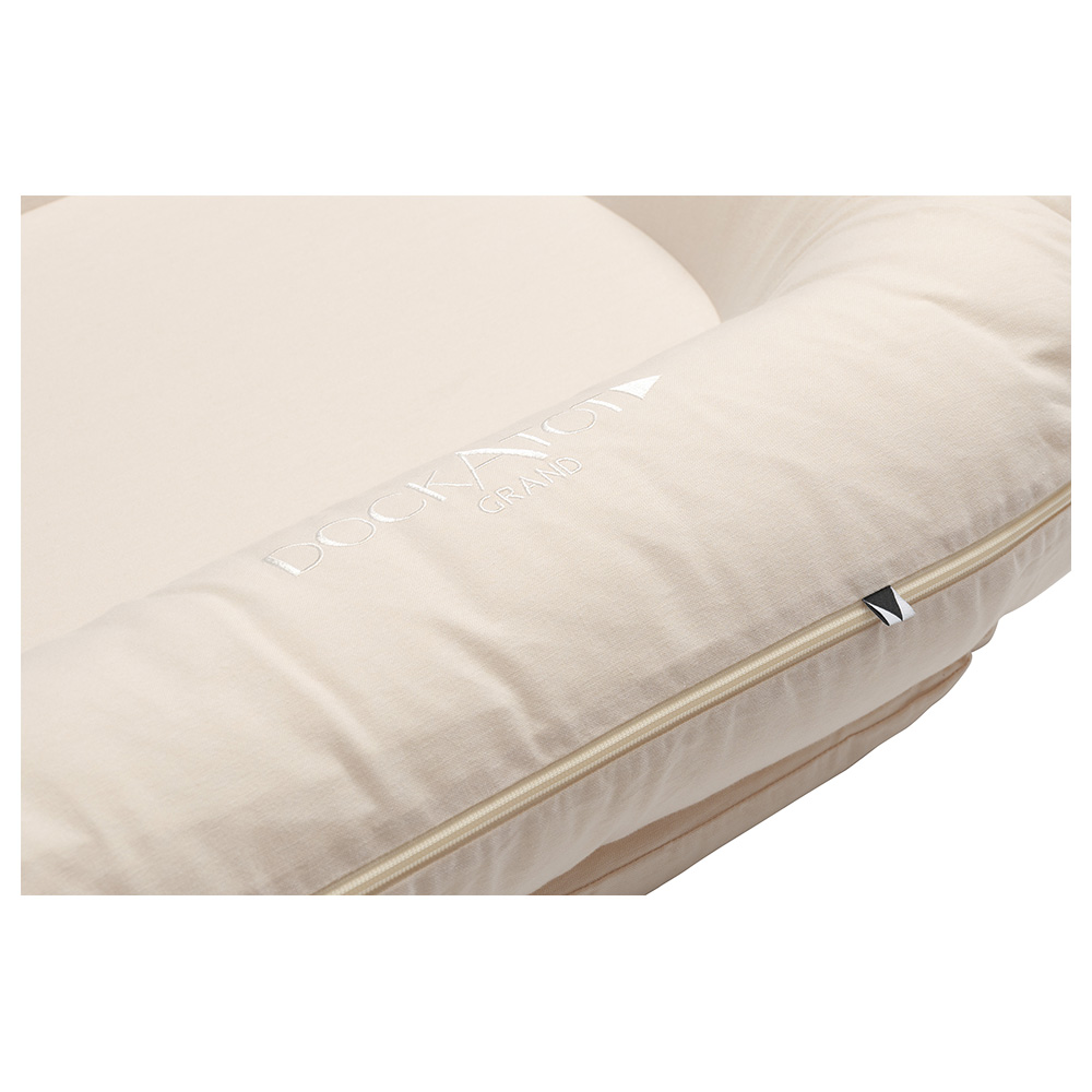 Dockatot - Grand Pod - Sand Chambray