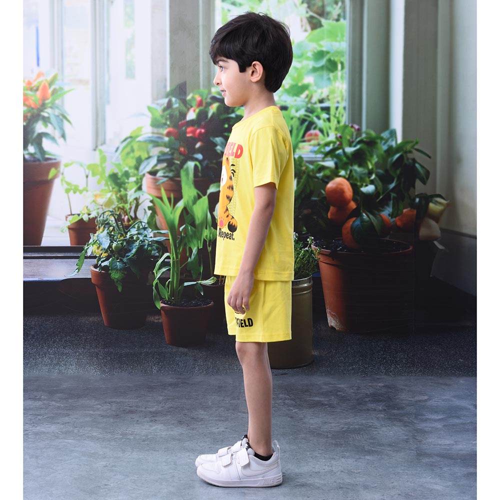 Garfield - 2pc-Set - Boy Short Sleeve T-Shirt With Shorts - Yellow