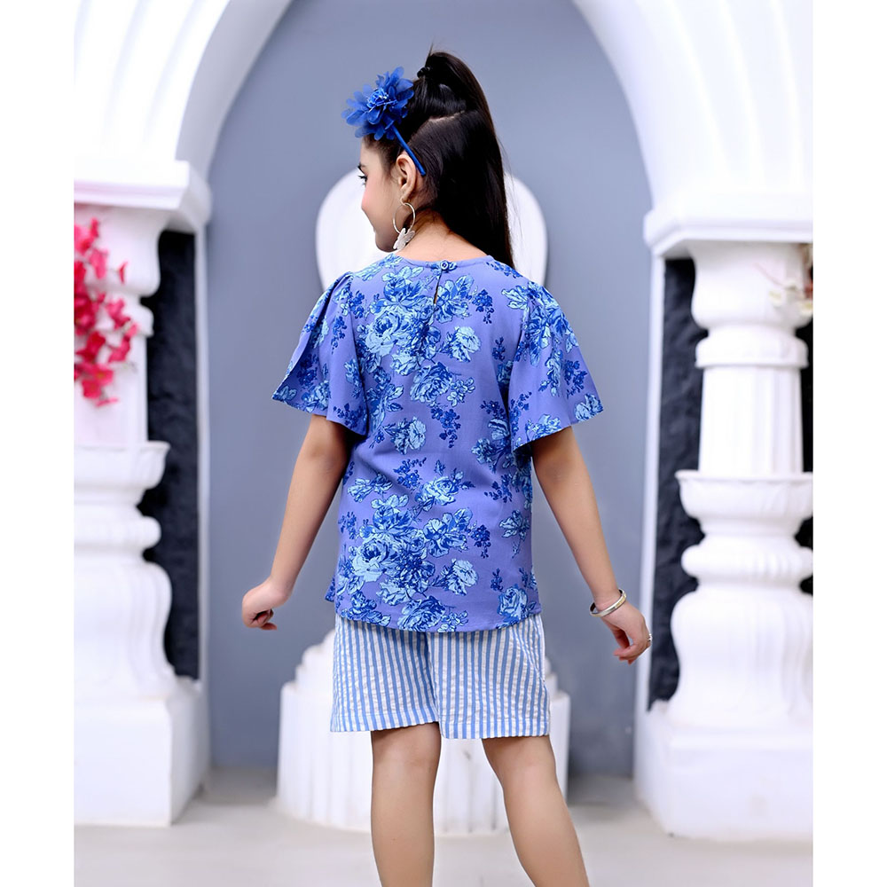 نيكسجين غيرلز - بلوزة مطبوعة وأكمام واسعة للبنات - أزرق