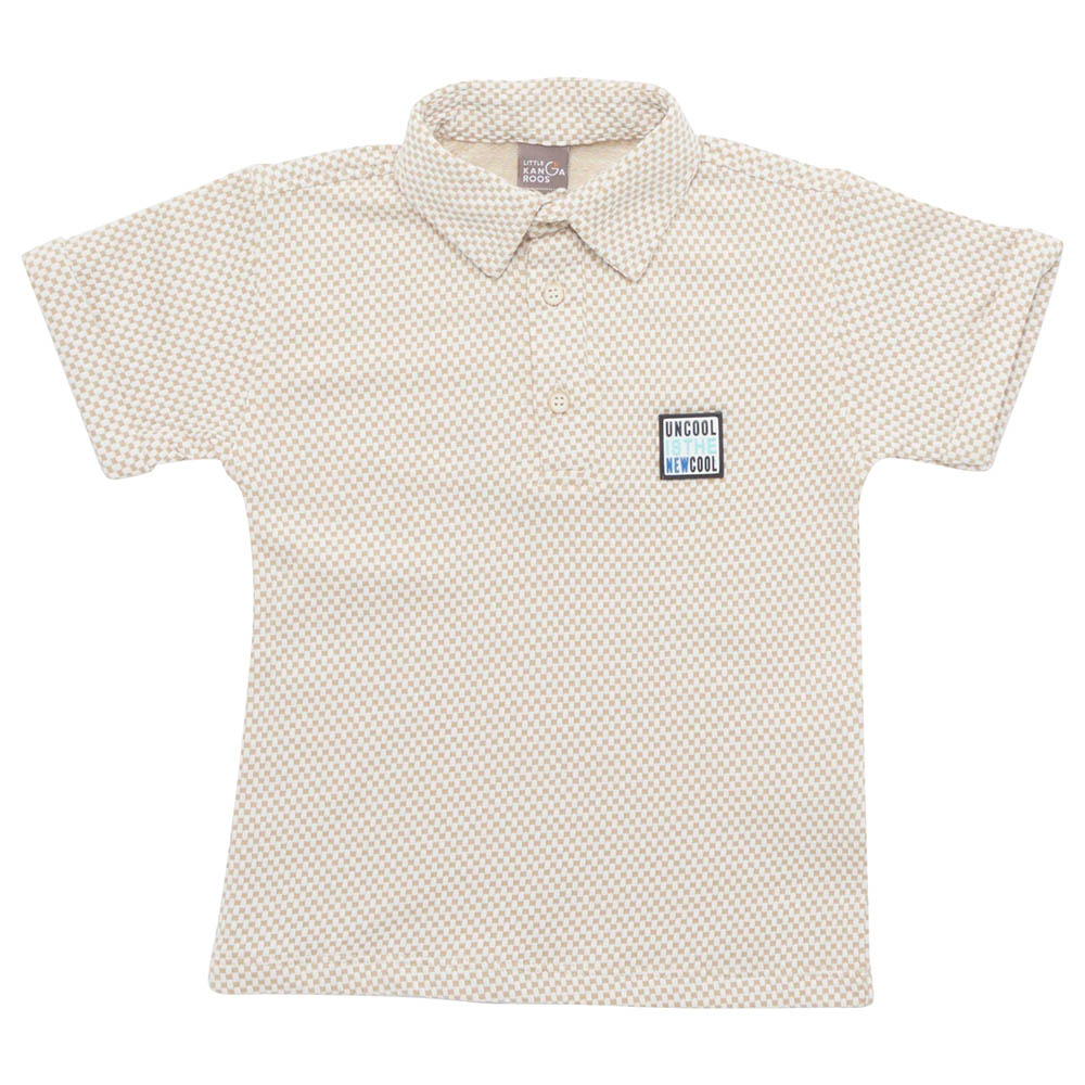 تيشيرت بولو مطبوع بأكمام قصيرة للأولاد من لتل كانجاروز - بني فاتح