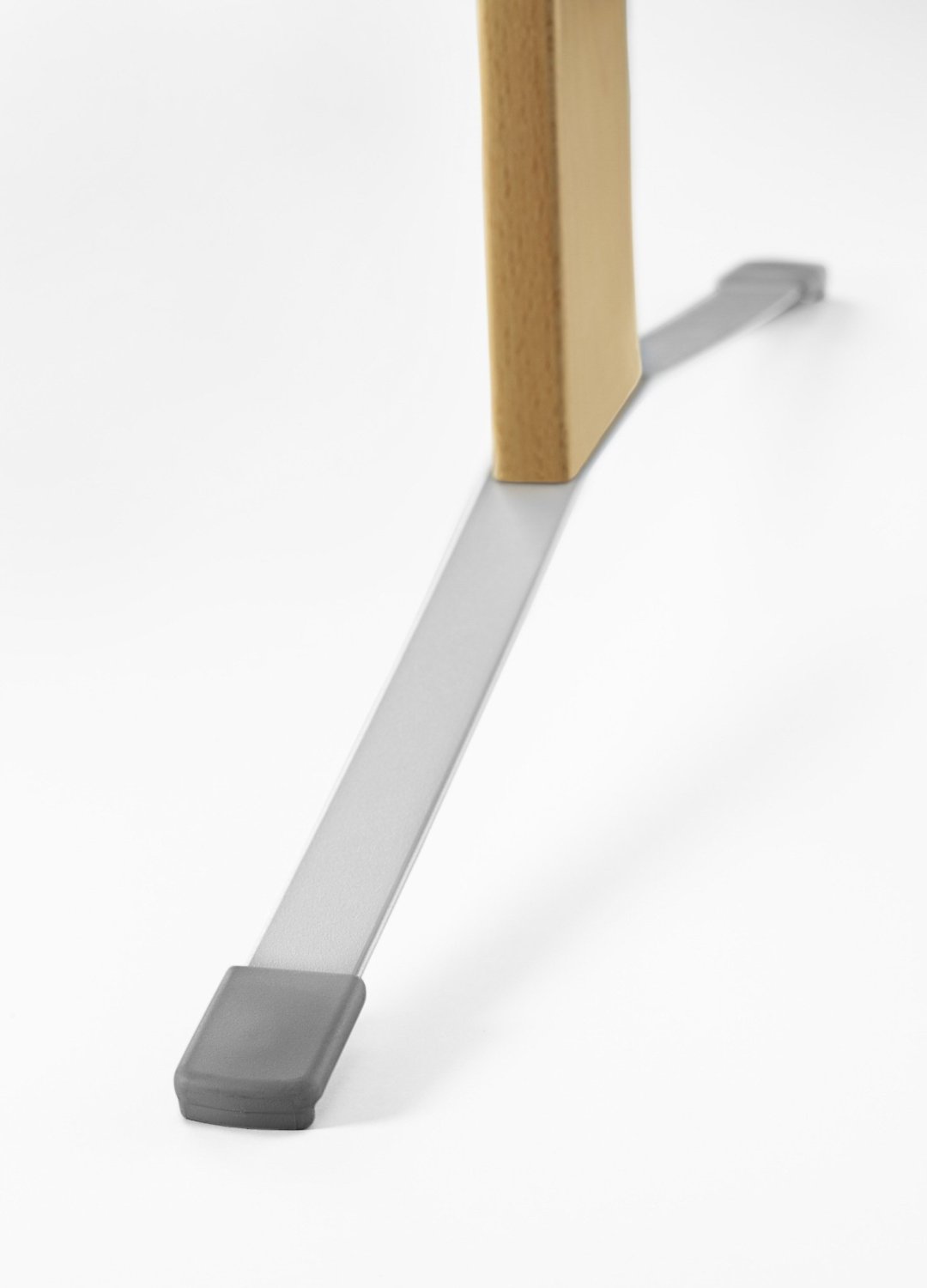 بيبي بيورن - مهد أطفال - أبيض