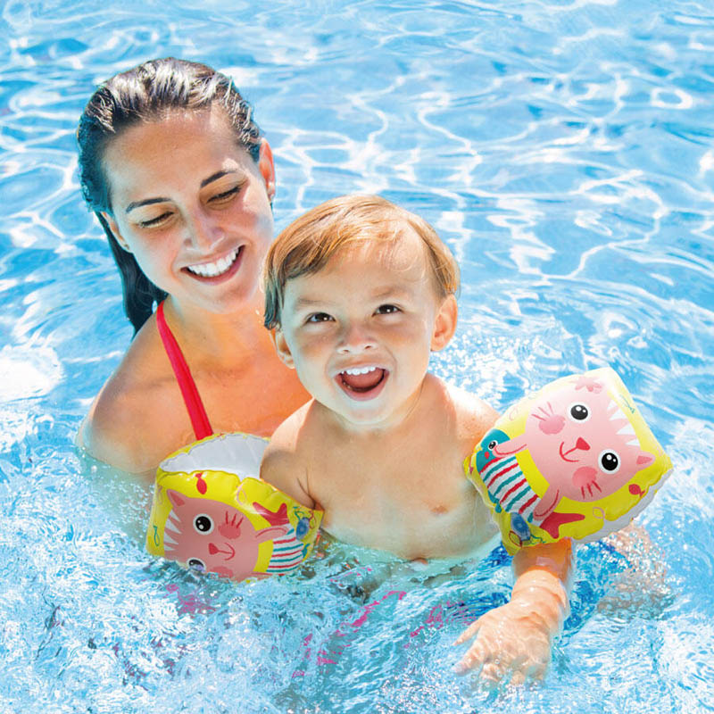 انتكس - عوامات الذراعين - قطة 